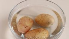 Kako ukusno ispeći krompir u rerni?