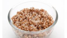 ¿Cuántas calorías tiene el trigo sarraceno hervido en agua y más?