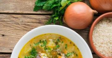 Konserve balık çorbası - düşük kalorili hızlı öğle yemeği
