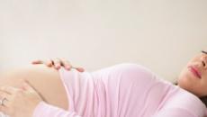 Почему сводит ноги у беременных